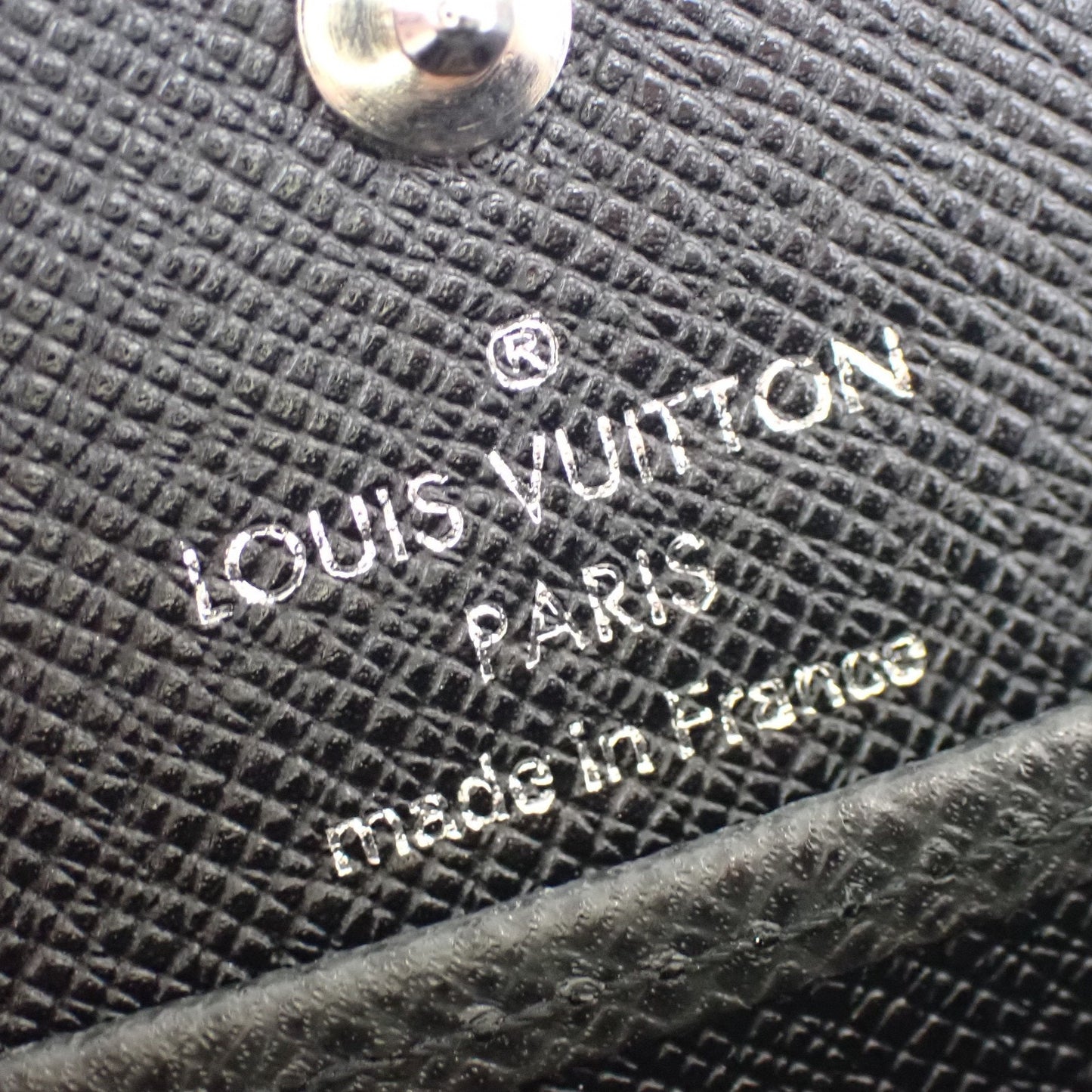 M356 LOUIS VUITTON Taiga Leather Bifold ⚡️ $499