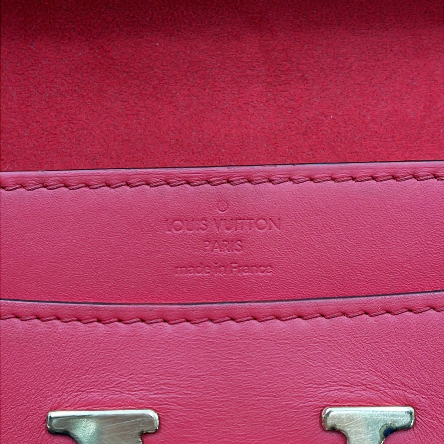 M270 LOUIS VUITTON MM Red Leather Chain Crossbody $1499
