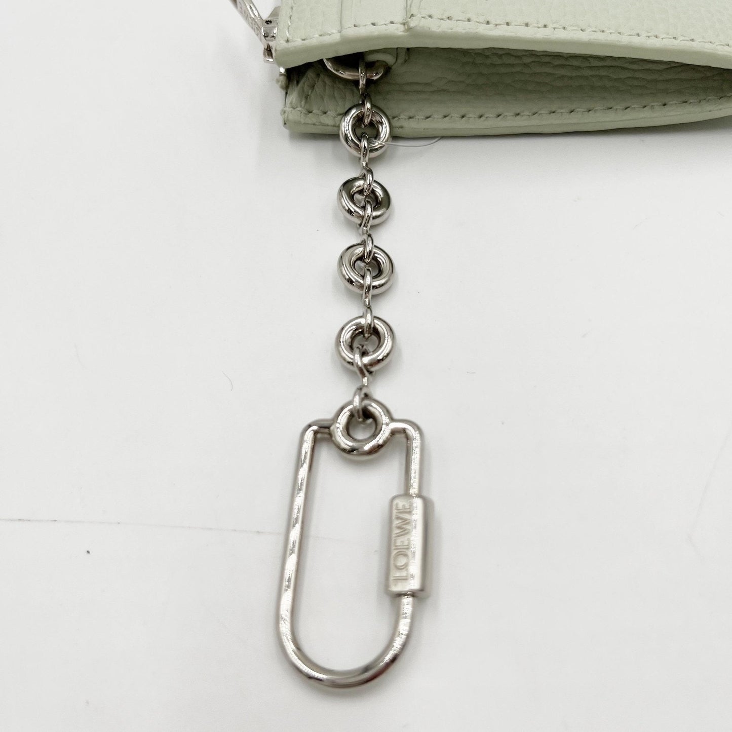 M349 LOEWE Pebbled Leather Sage Zippy Cardholder ✌🏼$549