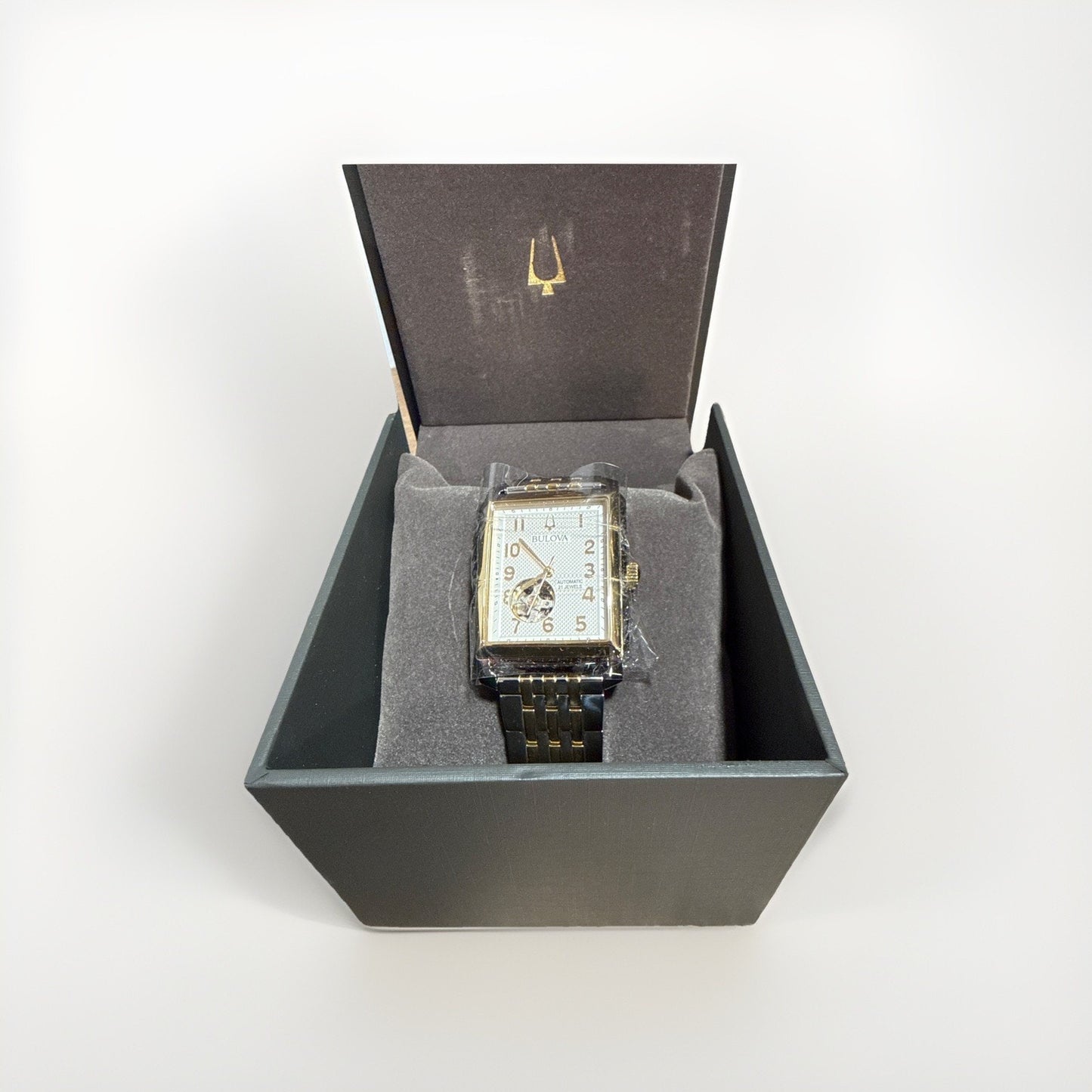 G39 Bulova Sutton Watch, Silver-Tone Dial ➡️ $499